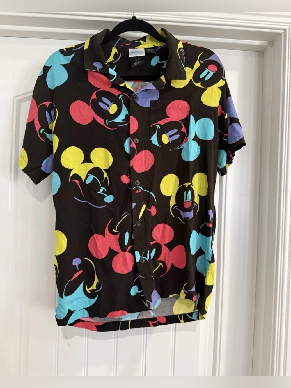 Disney Mickey‎ and Friends Neon Pop Art Button Down Shirt Men's Small AOP Black